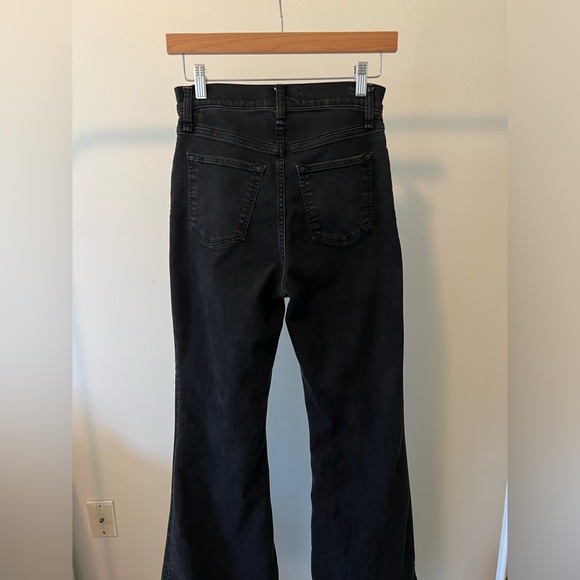 Abercrombie Curve Love Ultra High Rise Flare Jeans - Picture 3 of 4